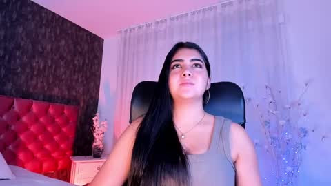 Snapshot of dannastaar chatting on 01.03.25 Danna online show from 01.03.25