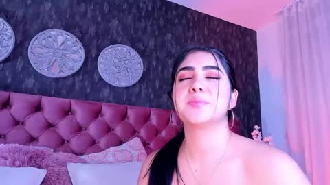 Snapshot of dannastaar chatting on 01.04.25 Danna online show from 01.04.25