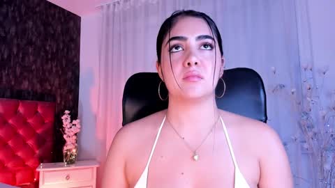 Snapshot of dannastaar chatting on 01.09.25 Danna online show from 01.09.25