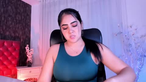 Snapshot of dannastaar chatting on 01.10.25 Danna online show from 01.10.25