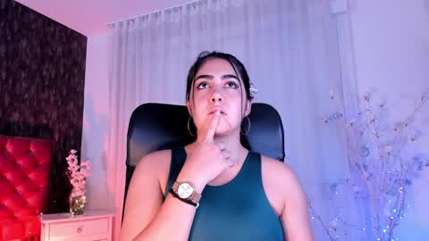 Snapshot of dannastaar chatting on 01.10.25 Danna online show from 01.10.25