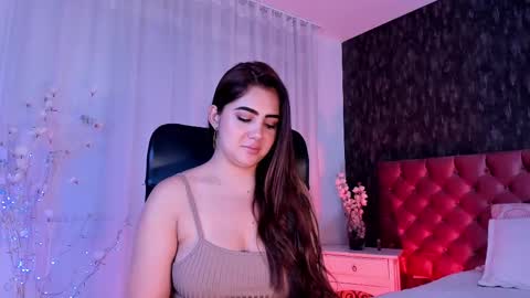 Snapshot of dannastaar chatting on 02.10.25 Danna online show from 02.10.25