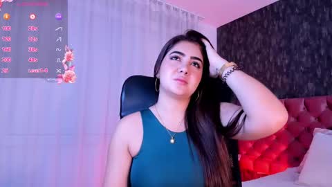 Snapshot of dannastaar chatting on 02.12.25 Danna online show from 02.12.25
