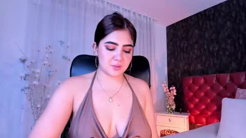 Snapshot of dannastaar chatting on 02.25.25 Danna online show from 02.25.25