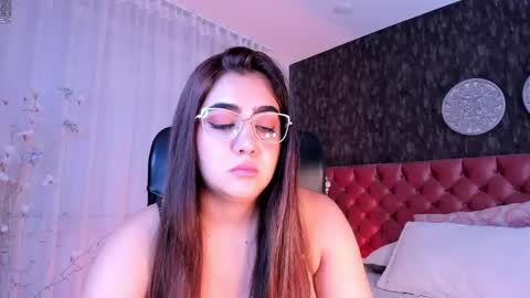 Snapshot of dannastaar chatting on 03.04.25 Danna online show from 03.04.25