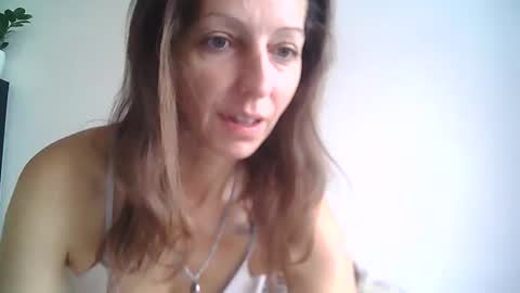 Snapshot of dannica1 chatting on 10.13.25 dannica1 online show from 10.13.25