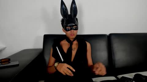 Snapshot of dannie_brand chatting on 02.24.26 Danie online show from 02.24.26