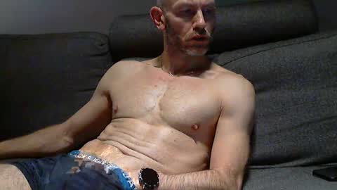 Snapshot of danny81boy chatting on 12.09.24 danny81boy online show from 12.09.24