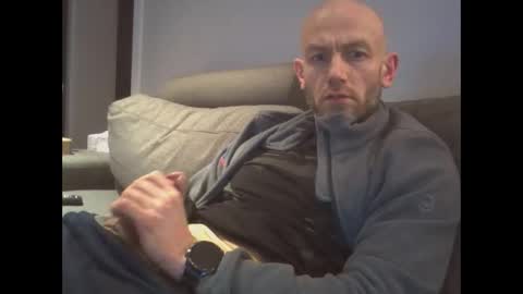 Snapshot of danny81boy chatting on 02.18.25 danny81boy online show from 02.18.25