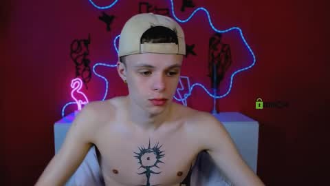 danny_dark1 online show from 04.10.26