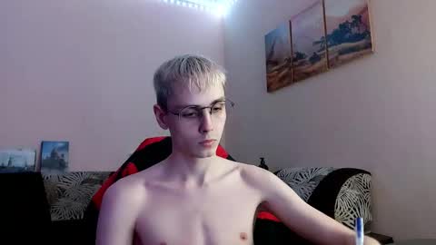 Snapshot of danny_fox888 chatting on 10.23.25 Daniel online show from 10.23.25