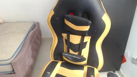 Snapshot of danny_sweettt chatting on 10.03.25 danny..........  guys I have onlyfans follow me I am new I want to share with you many things I love you online show from 10.03.25