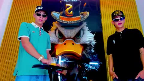 dante_brown1 online show from 10.13.25