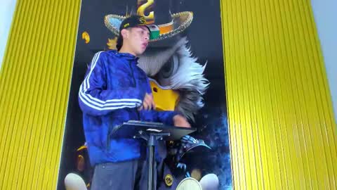 dante_brown1 online show from 10.22.25