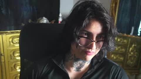 Snapshot of dantecoppolaa chatting on 02.12.25 Dante coppola online show from 02.12.25