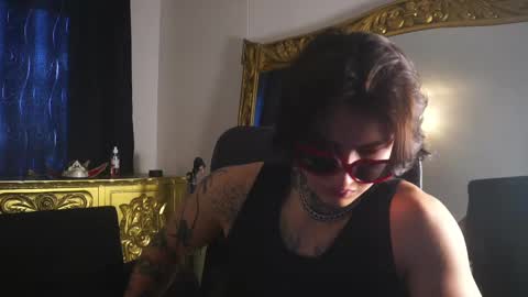 Snapshot of dantecoppolaa chatting on 02.16.25 Dante coppola online show from 02.16.25