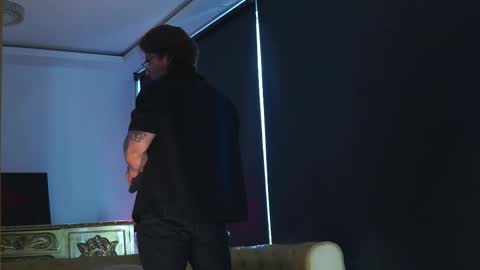 Snapshot of dantecoppolaa chatting on 10.11.25 Dante coppola online show from 10.11.25