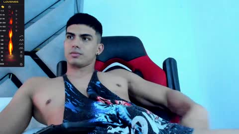 Snapshot of danterouxx chatting on 01.10.25 Dante online show from 01.10.25