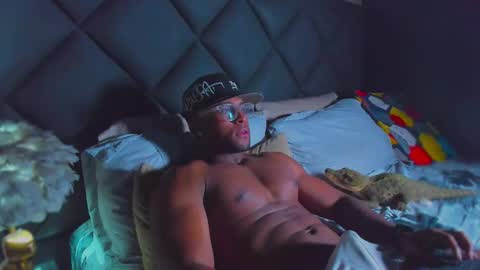 Dany online show from 12.22.25