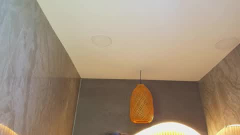 Dany online show from 10.16.25