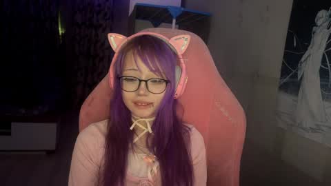 Snapshot of danyelleeyermann chatting on 04.03.26 danyelleeyermann online show from 04.03.26