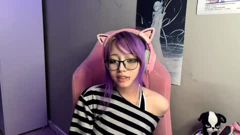 Snapshot of danyelleeyermann chatting on 04.05.26 danyelleeyermann online show from 04.05.26