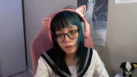 Snapshot of danyelleeyermann chatting on 04.15.26 danyelleeyermann online show from 04.15.26