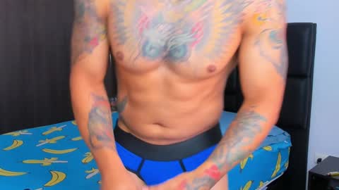 danyfitguy_ online show from 12.05.24