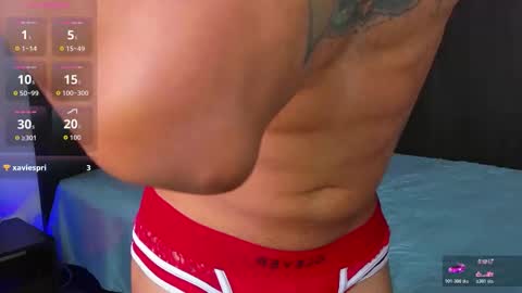 Snapshot of danyfitguy_ chatting on 11.24.25 danyfitguy_ online show from 11.24.25