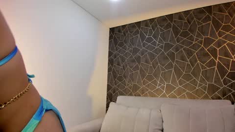 Daniela online show from 12.21.24