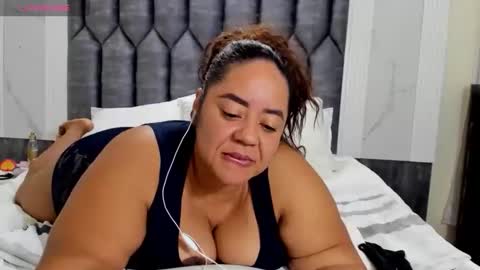 daphaineex online show from 10.16.25