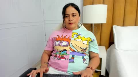 Daphne online show from 02.05.25