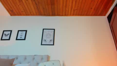 Antonella Mora online show from 09.17.25