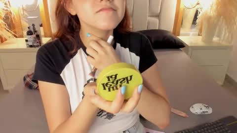 daphne_and_roger online show from 09.13.25