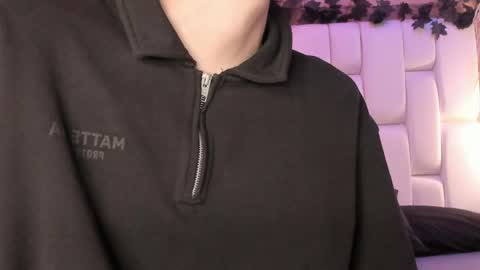 daphne_and_roger online show from 04.13.26