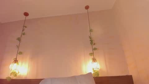 Daphne online show from 01.25.25