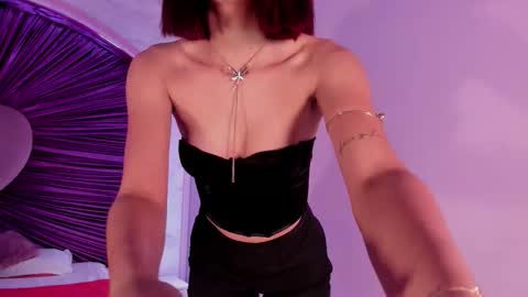 Daphne online show from 11.30.25