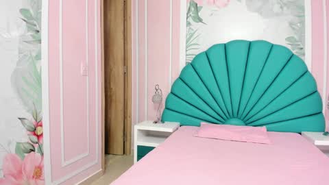 Snapshot of daphne_fox_ chatting on 01.16.25 Daphne online show from 01.16.25