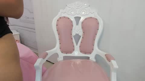 Snapshot of daphne_fox_ chatting on 03.12.25 Daphne online show from 03.12.25