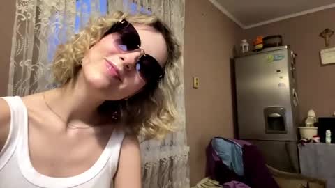 Monika online show from 04.10.26