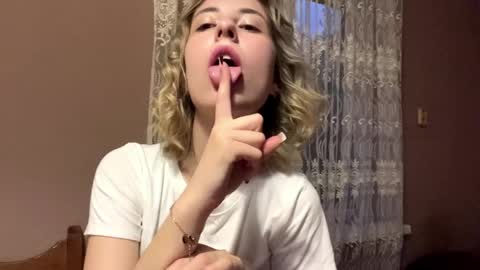 Monika online show from 04.11.26