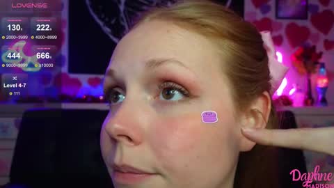 Daphne Madison online show from 02.12.25