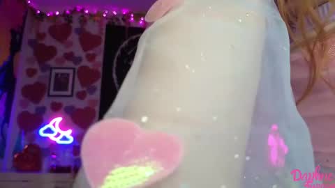 Daphne Madison online show from 02.14.25