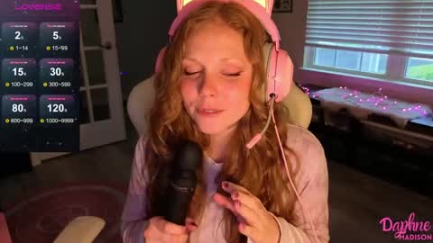Snapshot of daphnemadison chatting on 05.22.26 Daphne Madison online show from 05.22.26