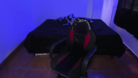 Snapshot of daphnepurple chatting on 12.11.24 DAPHNE online show from 12.11.24