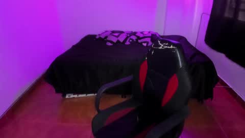 Snapshot of daphnepurple chatting on 12.15.24 DAPHNE online show from 12.15.24