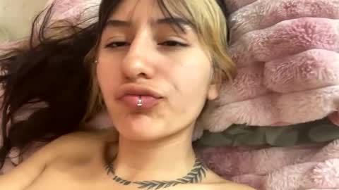 Snapshot of daphnepurple chatting on 02.22.25 DAPHNE online show from 02.22.25