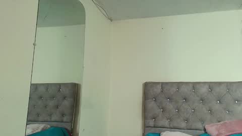 Snapshot of daphnepurple chatting on 03.08.25 DAPHNE online show from 03.08.25