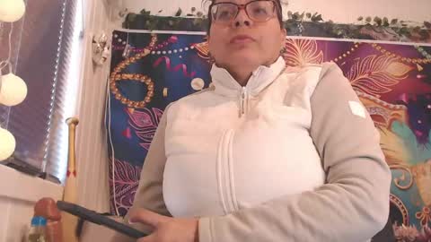 Snapshot of daredevil_milf chatting on 04.16.26 Tania Vergez online show from 04.16.26