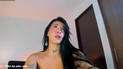 Snapshot of dariana__mendozaa chatting on 12.28.24 online show from 12.28.24